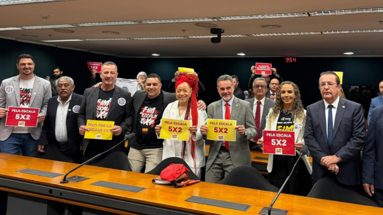 Vídeo para Youtube tarja para créditos legenda esportivo moderno verde azul (9)